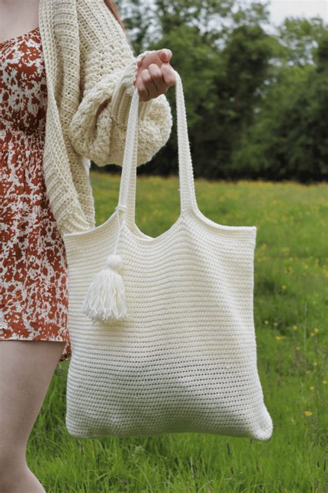 Crochet tote bag 